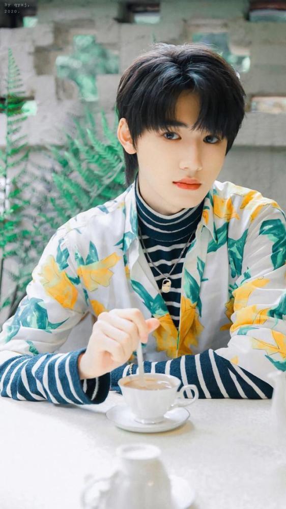 爆料娱乐圈浩轩,揭秘明星背后的故事与真相 第2张 爆料娱乐圈浩轩,揭秘明星背后的故事与真相 第2张